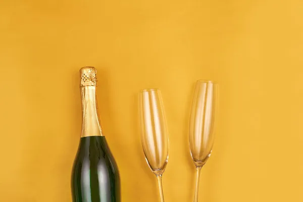 Новий Рік Або Різдво Плоский Композицію Пляшкою Шампанського Склянками Пиття — стокове фото