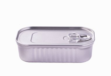 Yiyecek tenekesi beyaza izole edilmiş. Konserve kutuları beyaz arka planda izole edilmiş..