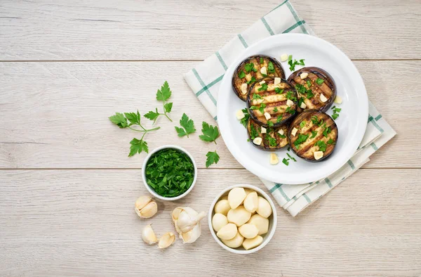 Homemade Grilled Eggplant Parsley Garlic White Table Copy Space Text — 스톡 사진