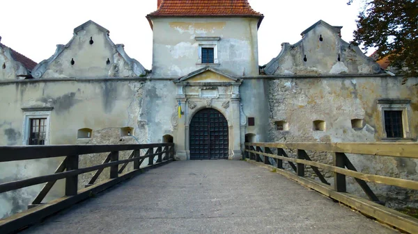 Castelo de Svirzh na aldeia de Svirzh — Fotografia de Stock