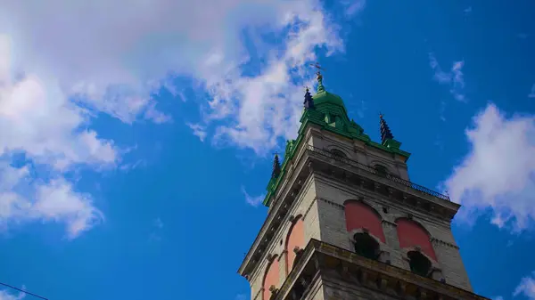 Lviv, Ukrayna 'daki eski Korniakt kulesi