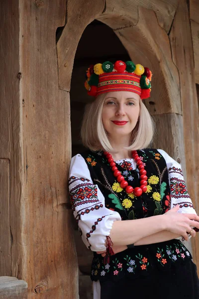 Femme Ukrainienne Costume National Ukrainien Traditionnel — Photo