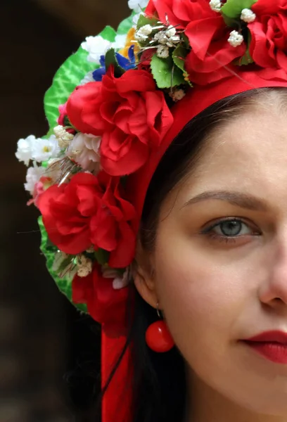 Face Ukrainian Woman Wreath — Stock Photo, Image