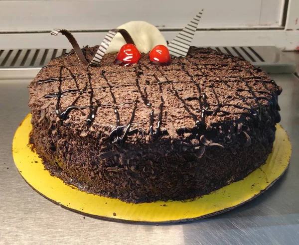 Torta Cioccolato Con Panna Ciliegia — Foto Stock