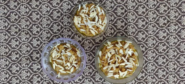 Moong Dal Halwa Mung Daal Halva Indian Traditional Dessert Served — Stockfoto