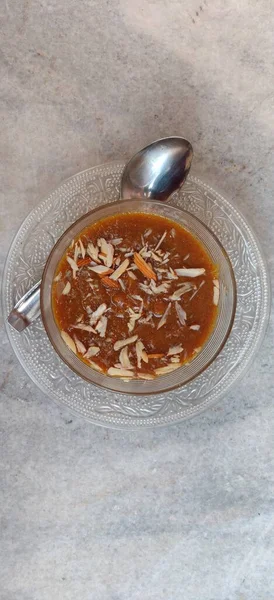 Moong Dal Halwa Mung Daal Halva Indian Traditional Dessert Served — Stockfoto