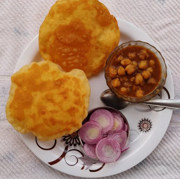 Chole Bhatura Adalah Hidangan Umum India Utara Chole Dengan Puri — Stok Foto