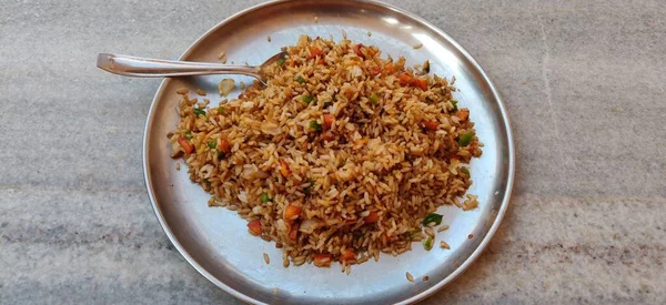 Veg Schezwan Fried Rice Plate Vegetarian Szechuan Rice Indo Chinese — ストック写真