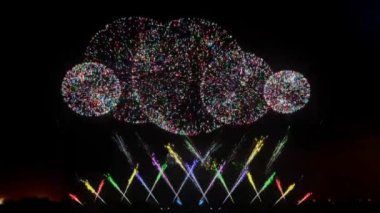 Gerçek Havai fişek gösterisi kutlaması, Renkli Havai fişek 4K