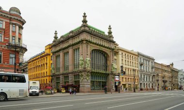 Nevsky Prospect 'teki Lüks Eliseevsky mağazası