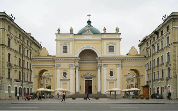 Outono Manhã Sombria Nevsky Prospekt Basílica Santa Catarina — Fotografia de Stock