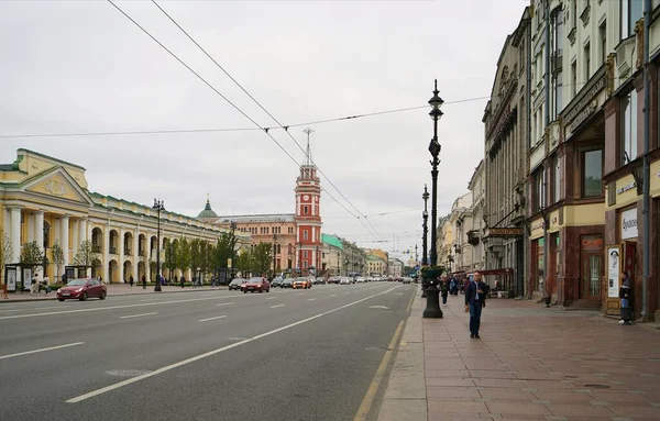 Φθινόπωρο Ζοφερό Πρωινό Για Nevsky Prospekt — Φωτογραφία Αρχείου