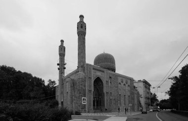 Kronverksky Caddesi 'ndeki Antik Katedral Camii