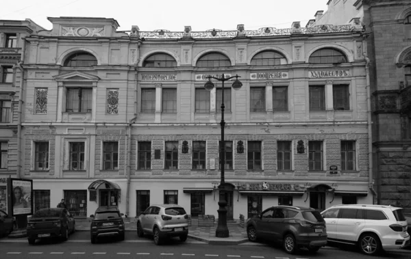 Πρόσοψη Ενός Όμορφου Κτιρίου Στην Οδό Bolshaya Morskaya Στην Αγία — Φωτογραφία Αρχείου