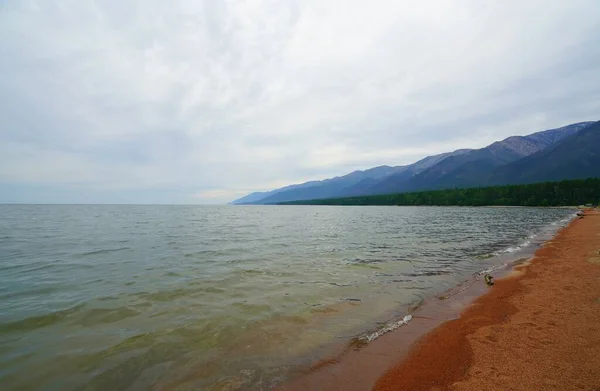Pemandangan Musim Panas Pagi Pantai Baikal Dekat Semenanjung Svyatoy Nos — Stok Foto