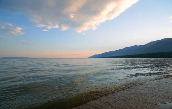 Paisagem Verão Manhã Costa Baikal Perto Península Svyatoy Nos — Fotografia de Stock