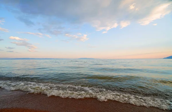 Paisagem Verão Manhã Costa Baikal Perto Península Svyatoy Nos — Fotografia de Stock