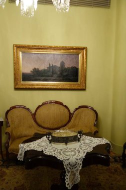 Şehir merkezindeki cephe ve iç mekanların tasarımının bir parçası, Art Nouveau stilinde mimari başyapıtlar