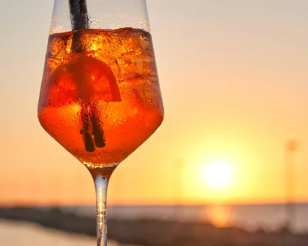 Spritz Traditional Cocktail Alcohol Beach Bar European Summer Drink Italian — Fotografia de Stock