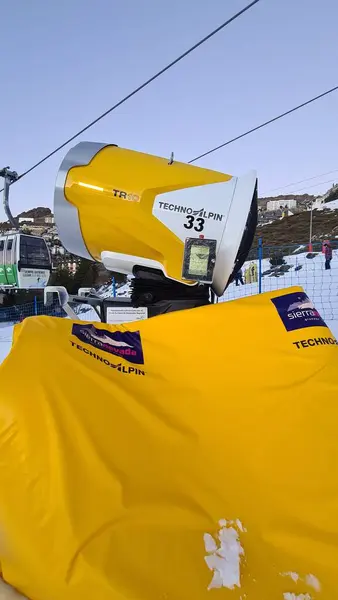 Sierra Nevada kış tatilleri karda