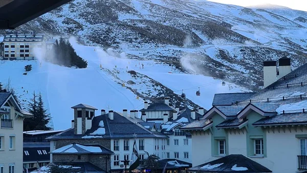 Sierra Nevada kış tatilleri karda