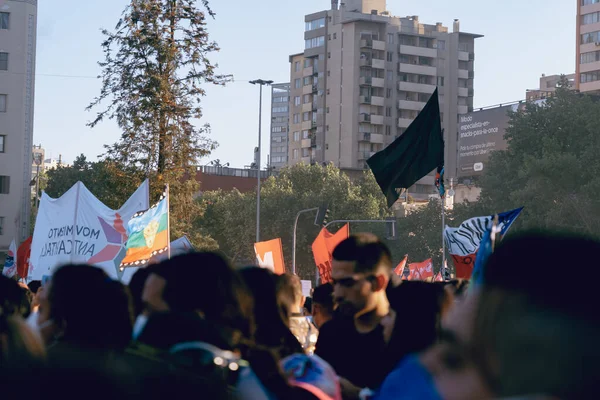 Plaza Baquedano dignidade Santiago de chile manifestação pelo abuso do sistema de saúde — Fotografia de Stock