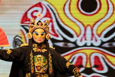 La Serena, Şili - 4 Temmuz 2022: Fesiluz, Çin halkının tüm sanatsal ve geleneksel yaratıcılığını gösteriyor. Yüksek kalite fotoğraf