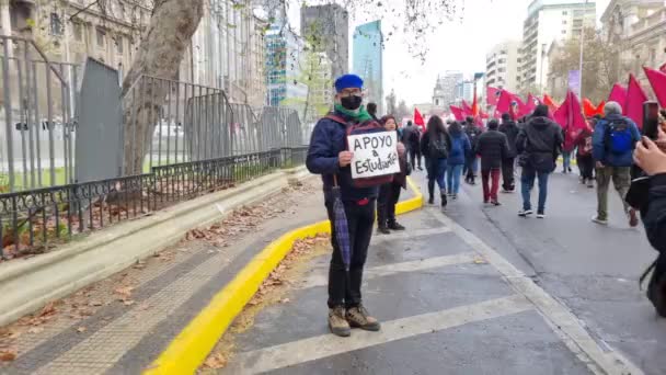 Santiago Chile September 2022 Demonstrasjon Tvungne Forsvinningene Militærdiktaturet Opptak Fullhd – stockvideo