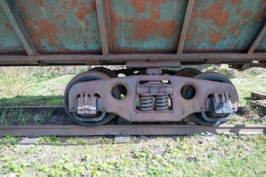 Kömür madenciliği şirketi dar kalibreli demiryolu. Fabrika avlusunun yanındaki tren yolu..