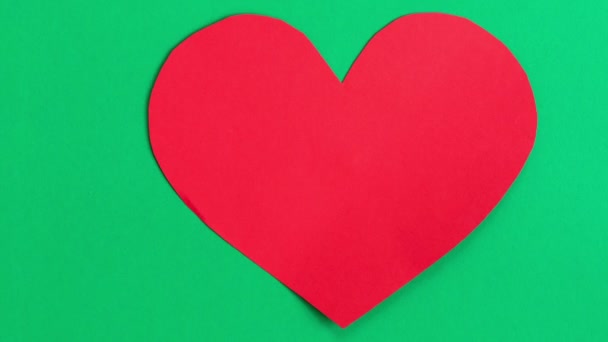 Stop Motion Minimalist Red Colored Heart Symbol Shapes Transform Green — ストック動画