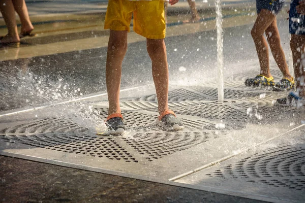 Boy Having Fun Water Fountains Child Playing City Fountain Hot —  Fotos de Stock