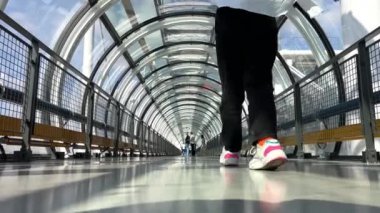 Pompidou Merkezi, Pompidou Merkezi 'nin ulusal dart et de culture Georges-Pompidou ya da bilinen adıyla Pompidou Merkezi, Les Halles yakınlarındaki Beaubourg bölgesinde bulunan kompleks bir binadır.