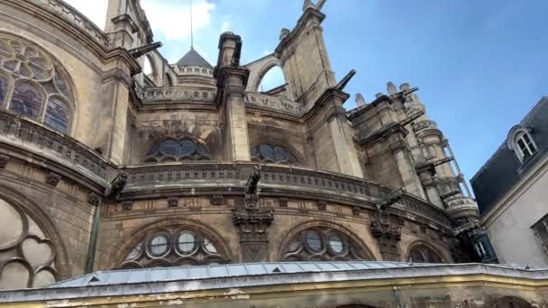 Стара будівля в паризькій церкві 14 04,22 Паризька Франція — стокове відео