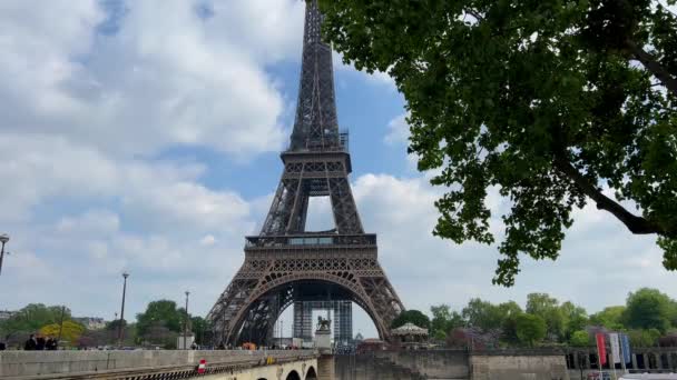Krásná Eiffelova věž — Stock video