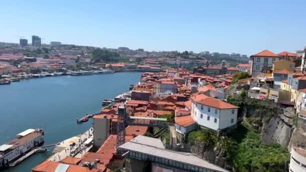 Porto, Portugal. Panoramic cityscape image of Porto, Portugal with the famous Luis I Bridge and the Douro River during dramatic sunset. — Stock Video