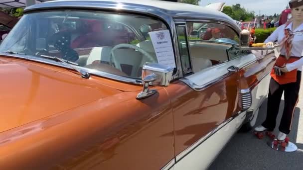 1956 Mercury Montclair Door Hard Top Big Vintage Truck Muzeum — Stockvideo