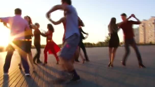 Five Couples Dancing Rueda Sunset Dressed Red Black Kind Salsa — Stock video