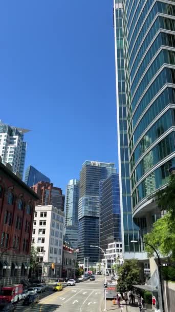 Vancouver Street Canada Tall Glass Buildings Skyscraper Blue Sky Ordinary — Vídeos de Stock