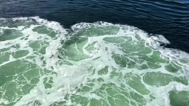White Streaks Emerald Green Water River Ocean Perfect Text Beginning — Stok Video