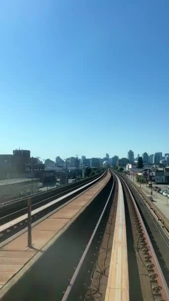 Train Traveling Road Fast Shooting Another Skytrain Coming Front Window — ストック動画
