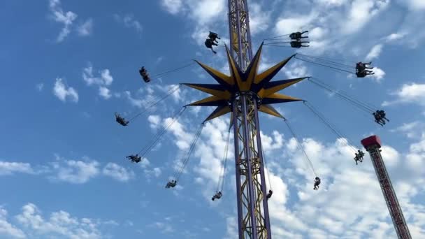 Feria Del Estado Carolina Del Norte Tower Swings Ride 2022 — Vídeo de stock