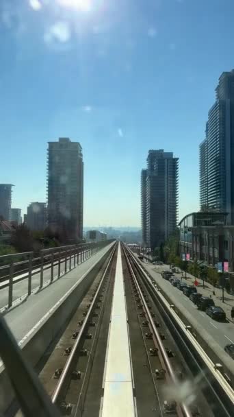 Vancouver Skytrain Jarak Antara Dua Berhenti Menembak Kaca Depan Anda — Stok Video