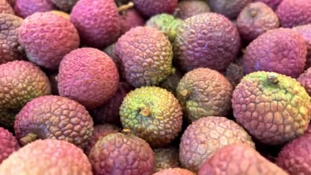 Lot Ripe Juicy Red Lychee Close Slow Motion — Stock Video