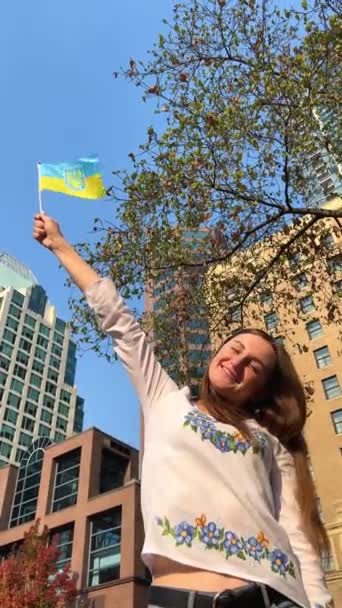 Počest Obránců Ukrajiny Vancouver Rally Pochodovat Října 2022 Art Gallery — Stock video