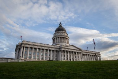 Salt Lake City, Utah 'daki eyalet başkentinin dışı.