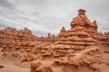 Goblin Vadisi Eyalet Parkı, Utah 'ta Hoodoo kaya oluşumları