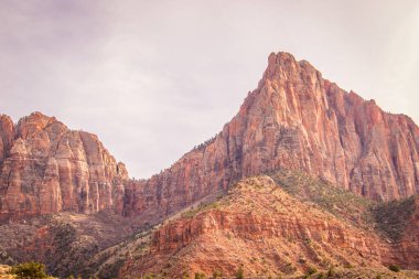 Utah, Zion Ulusal Parkı 'ndaki Gözcü Dağı Tepesi