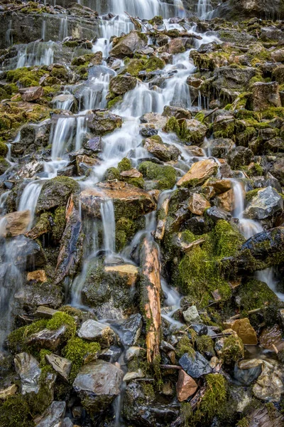 Fluss Fließen Fließen Langzeitbelichtung Felsen Felsen Moos Nass Natur Natürlich — Stockfoto