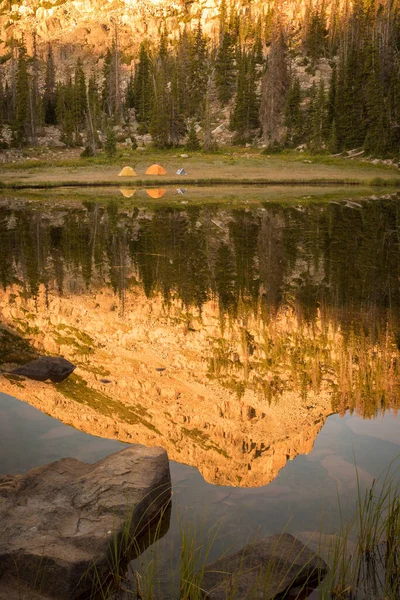 Montagne Réfléchie Surface Lac — Photo