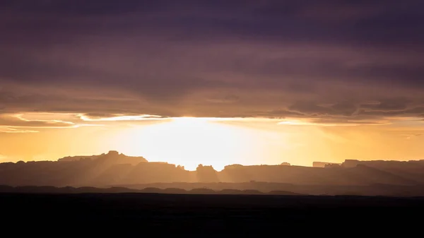 Закат Над Горами Пустыне — стоковое фото